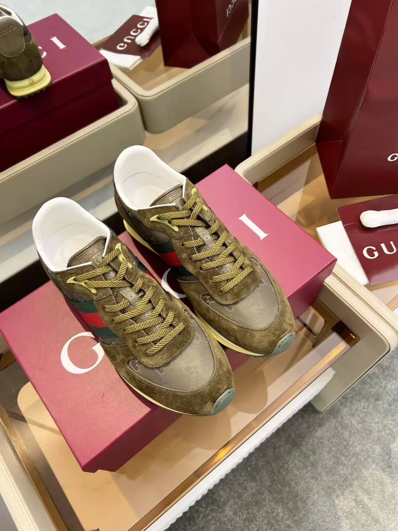 660💰GUCCI Men's New Forrest Gump Sports Shoes Light, comfortable and versatile, full of details, showing retro sports feelings Men's size 39-45